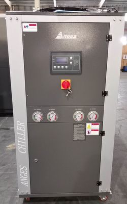 kaufen 46.2KW Luftgekühlter Spulenkopferrohr Industriewasserkühler / Industriewasserkühler online manufacture